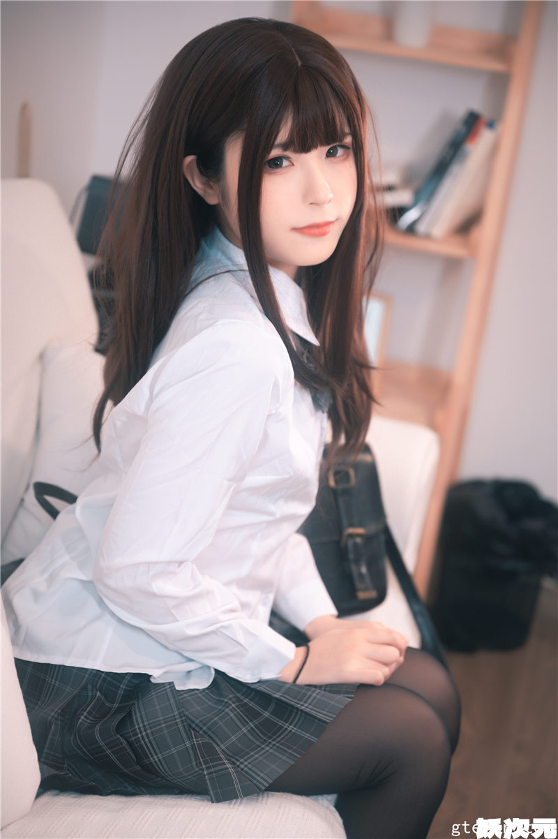 Quan冉有点饿 写真合集[40套][持续更新]