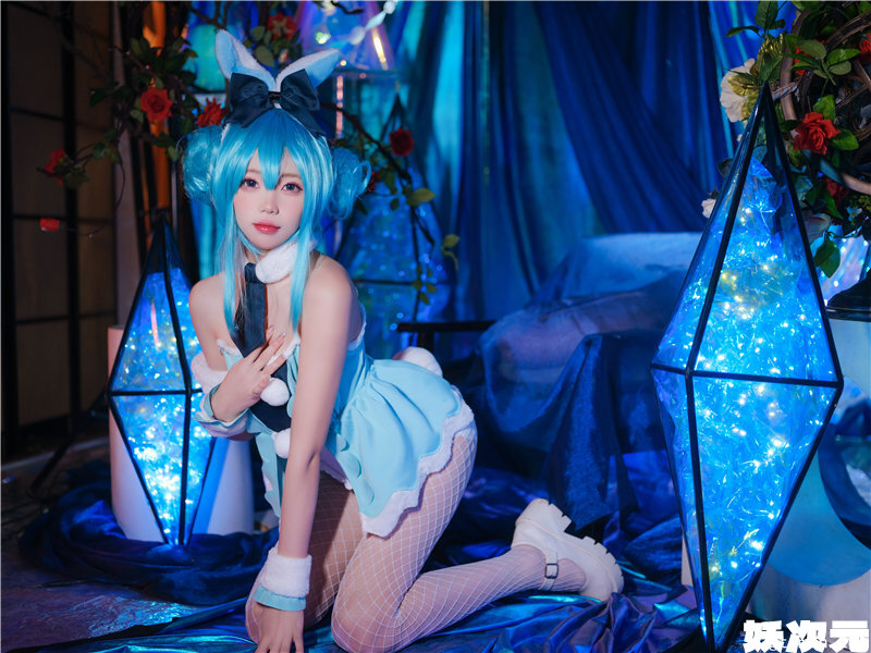 咬一口兔娘(Yiko湿润兔) 写真合集[105套][持续更新]