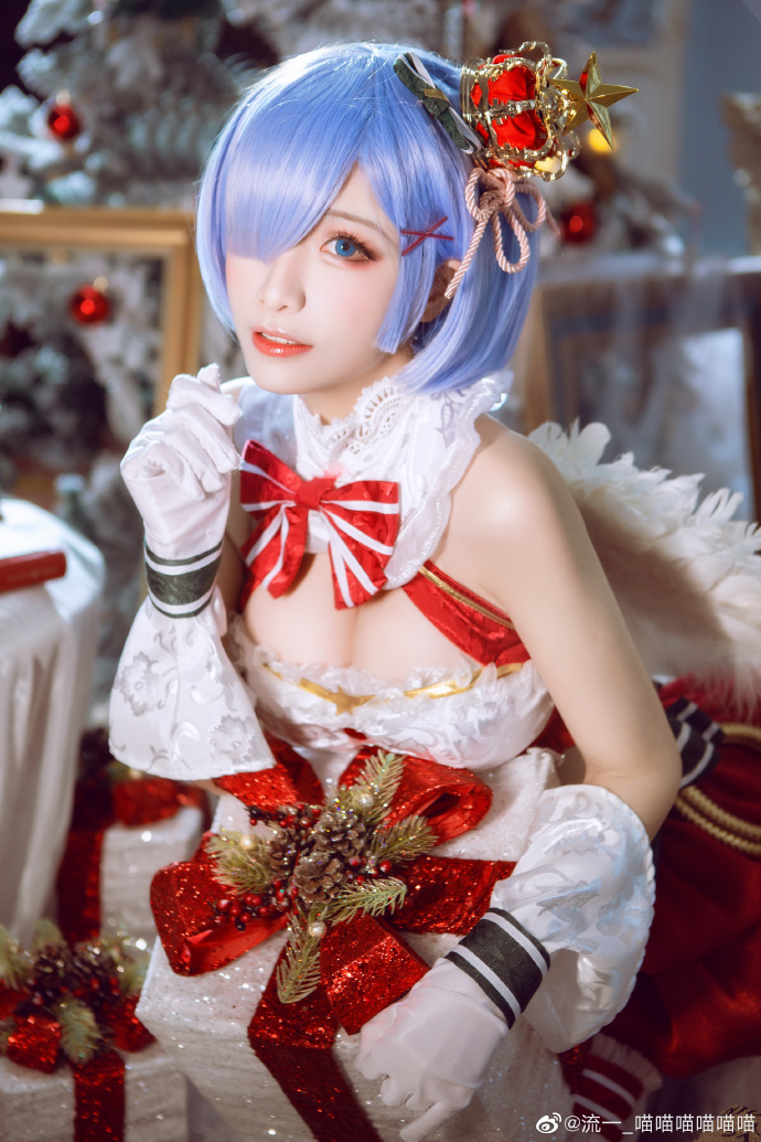 【COS正片】蕾姆圣诞ver 美丽温柔的圣诞礼服 cn流一 - 第4张 - 机器猫次元
