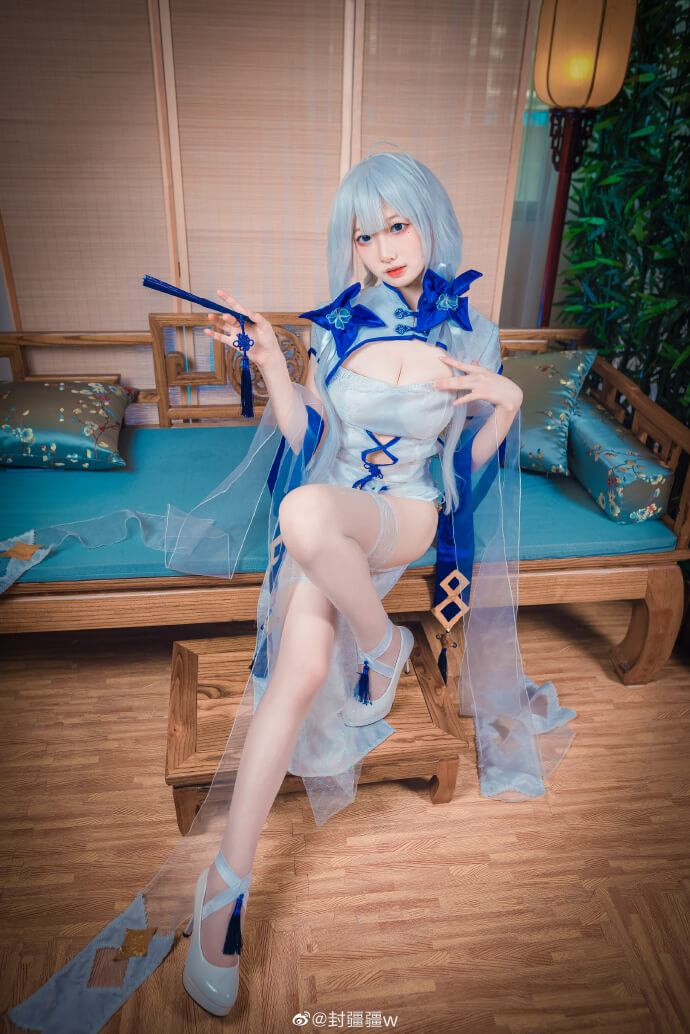 【COS正片】碧蓝航线光辉cos 旗袍·钟情春日 cn封疆疆 - 第9张 - 机器猫次元 【COS正片】碧蓝航线光辉cos 旗袍·钟情春日 cn封疆疆 - 第9张 - 机器猫次元