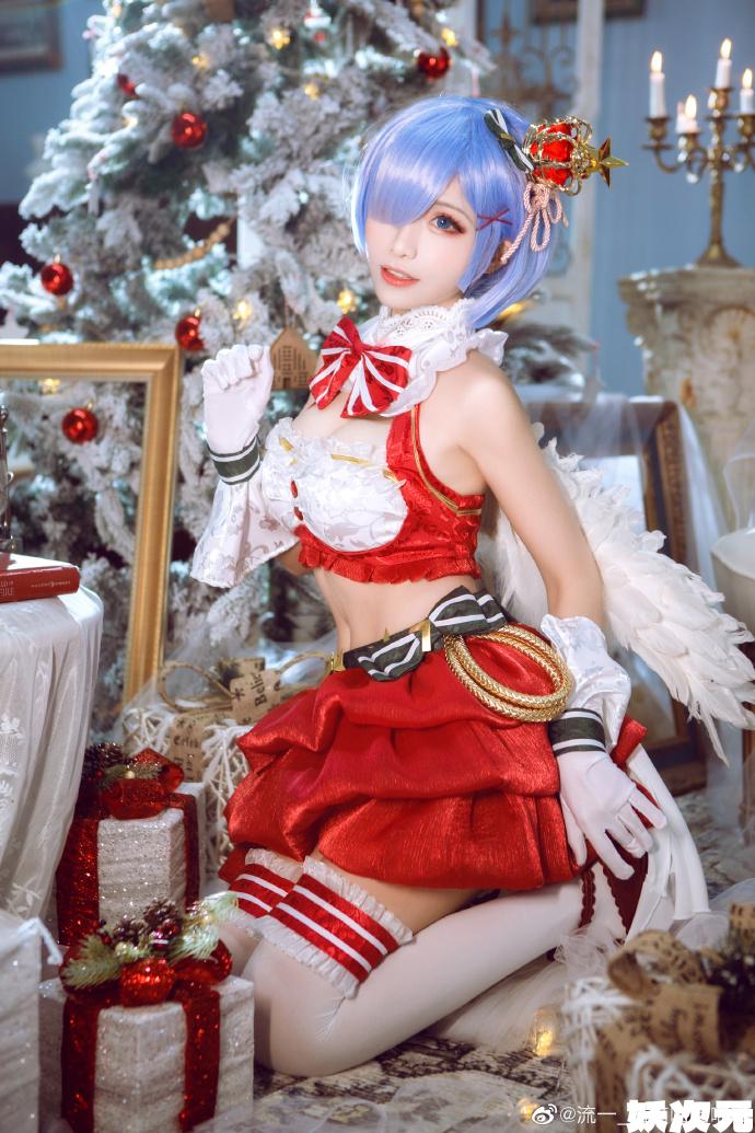 【COS正片】蕾姆圣诞ver 美丽温柔的圣诞礼服 cn流一 - 第3张 - 机器猫次元