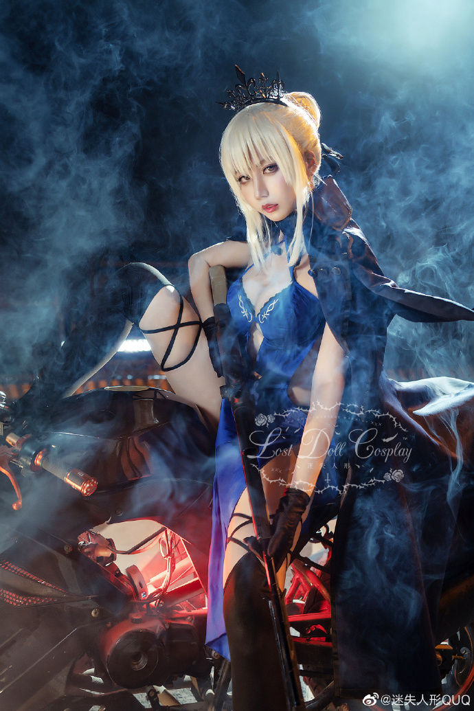 【COS正片】FGO阿尔托莉雅 Alter Rider 黑呆枪cos cn迷失人形QUQ - 第8张 - 机器猫次元