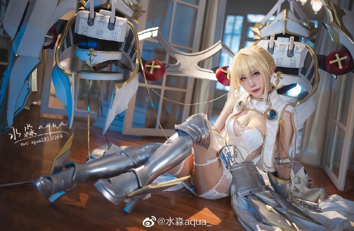 【COS正片】碧蓝航线圣女贞德cos cn水淼aqua - 第6张 - 机器猫次元 【COS正片】碧蓝航线圣女贞德cos cn水淼aqua - 第6张 - 机器猫次元