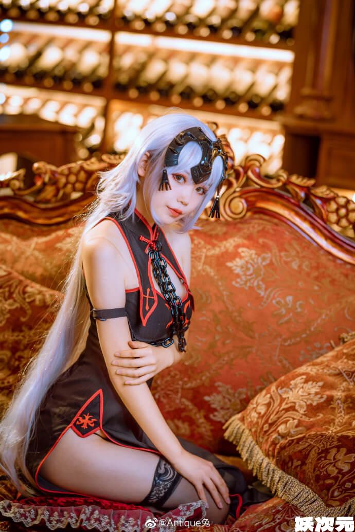 【COS正片】fate/grand order黑贞德旗袍cos黑丝长腿 Antique兔 - 第2张 - 机器猫次元 【COS正片】fate/grand order黑贞德旗袍cos黑丝长腿 Antique兔 - 第2张 - 机器猫次元