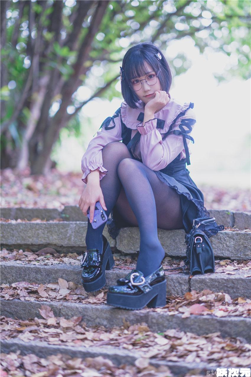 lunana 写真合集[44套][持续更新]